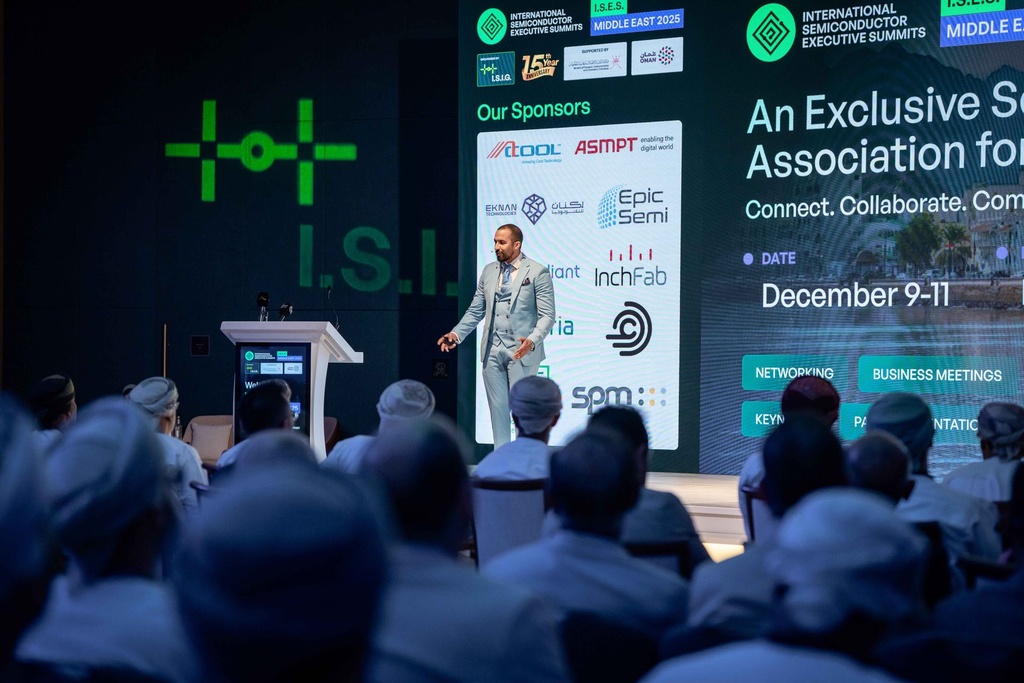 Image of انطلاق أعمال القمة العالمية للتنفيذيين لأشباه الموصلات بنسختها الثانية