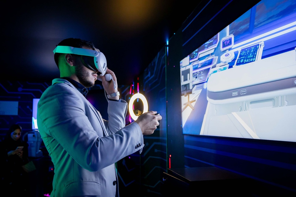 Image of A World of Innovation and Excellence: The Ministry of Transport, Communications and Information Technology Captures Attention at COMEX 2025